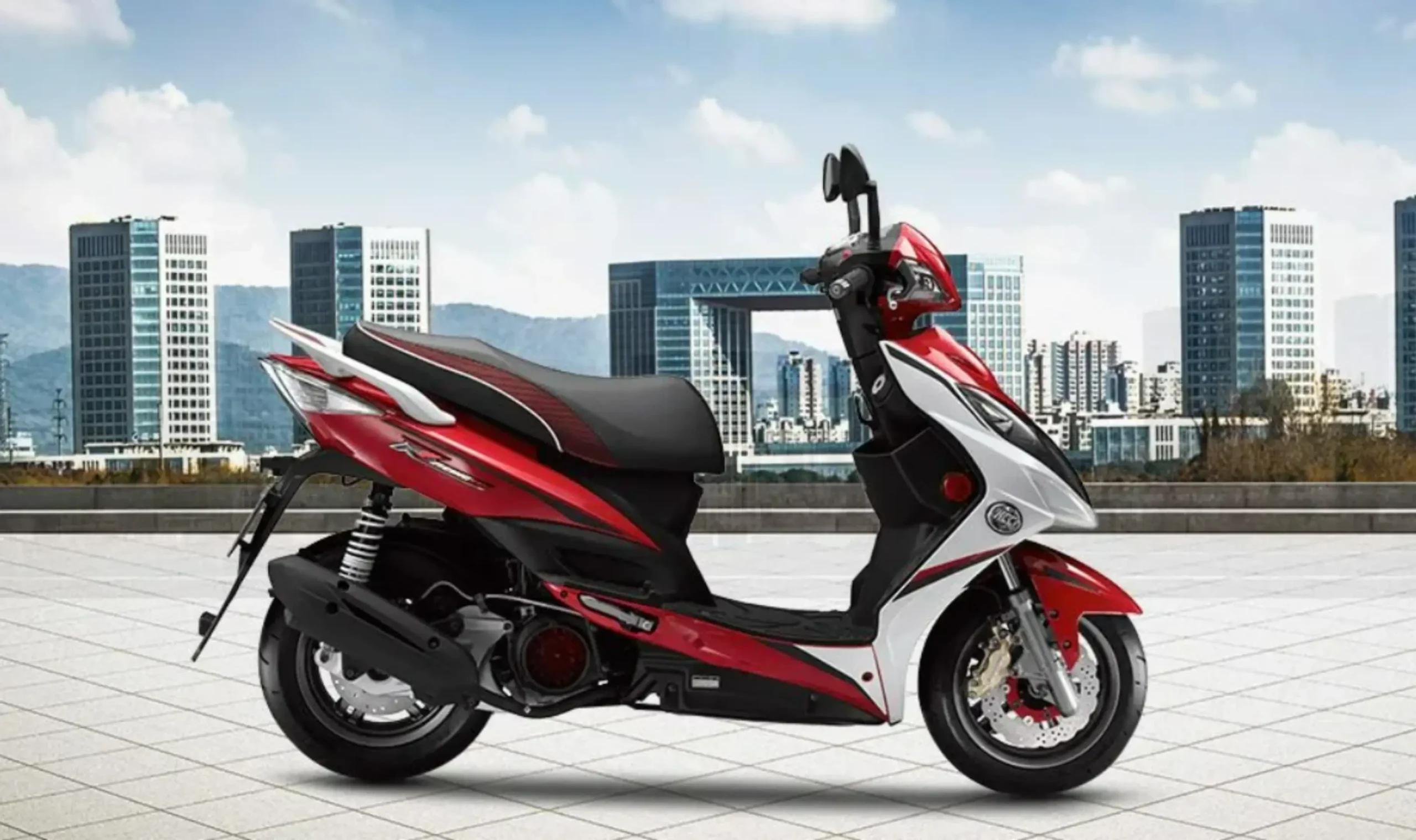 Tampilan gagah Kymco Racing King 150i dengan variasi warna bright red (sumber: kymco.co.id).