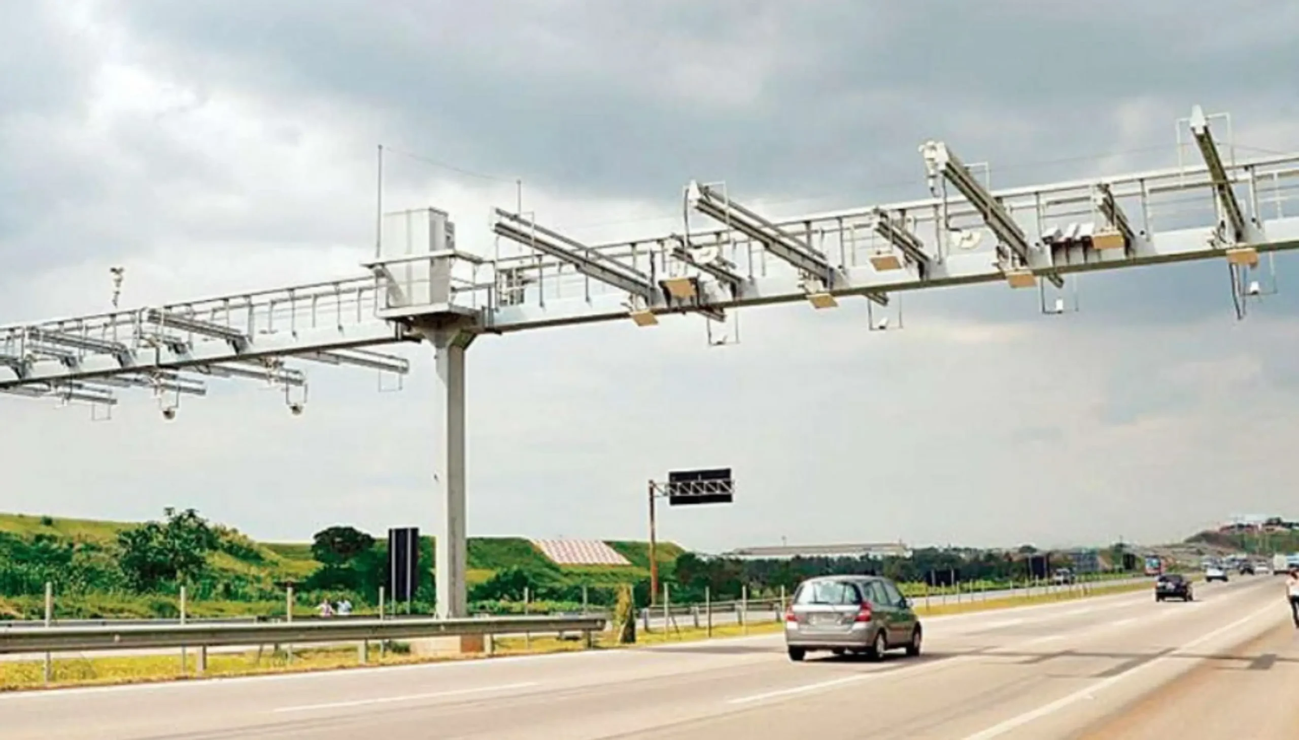 MLFF Toll Diterapkan Tahun Ini, Bayar Tol Tanpa Perlu Berhenti