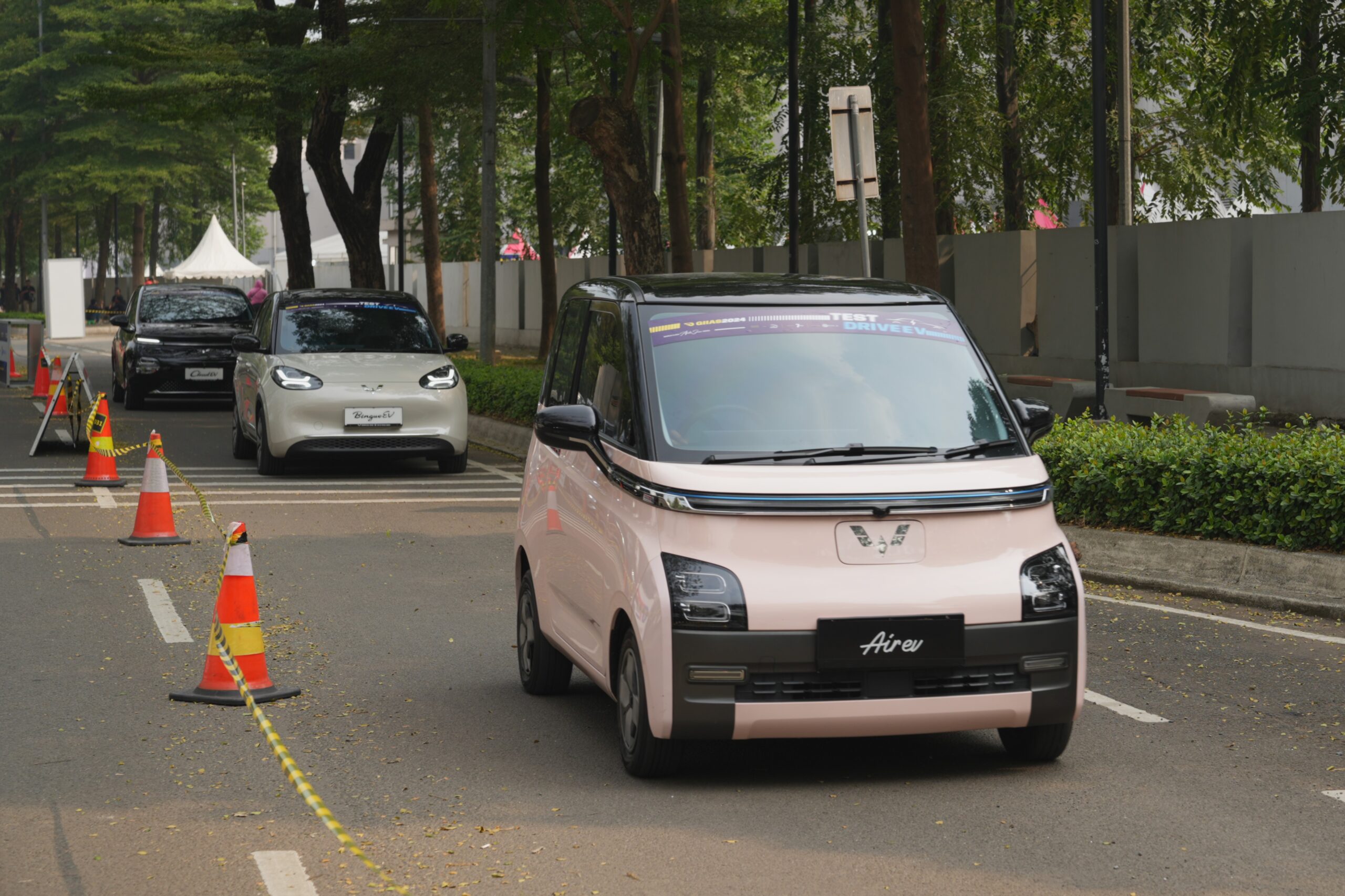 Wuling Dianugerahi Produsen Kendaraan Ramah Lingkungan di Anugerah Ekonomi Hijau